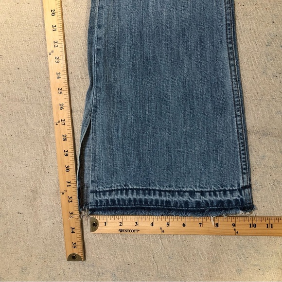 American Eagle Jeans Vintage Hi Rise Flare Leg Distressed Size 10 Long - Picture 5 of 6